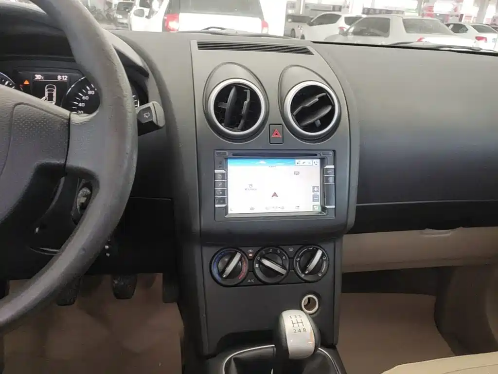 Nissan Qashqai 2015 — фото 13