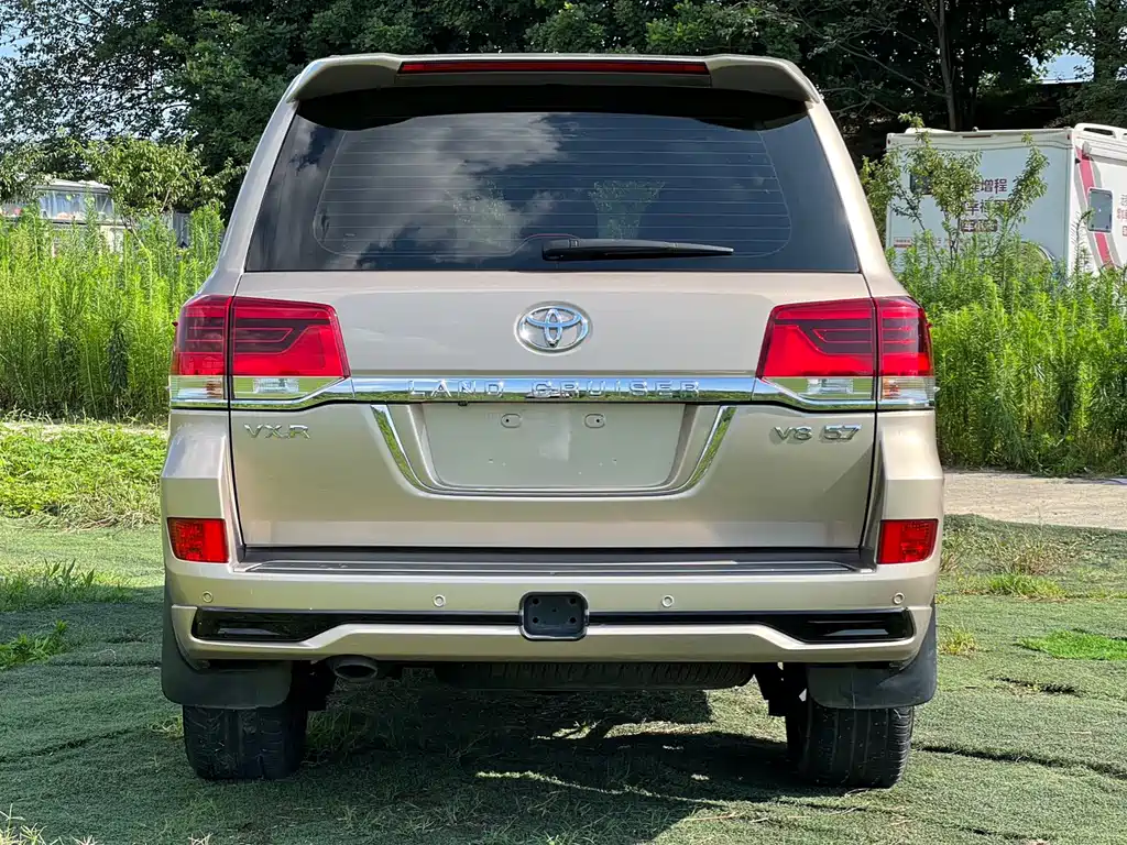 Toyota Land Cruiser 2019 — фото 5