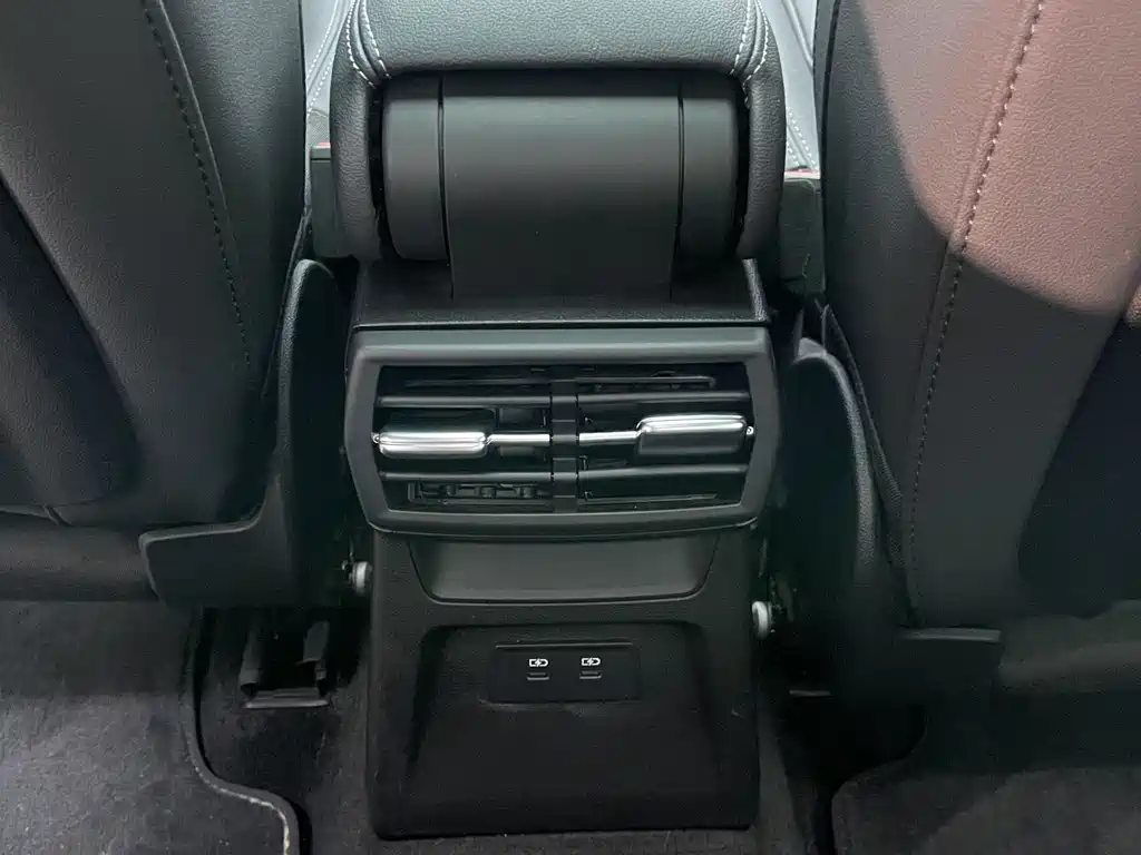 Audi A3 2023 — фото 12