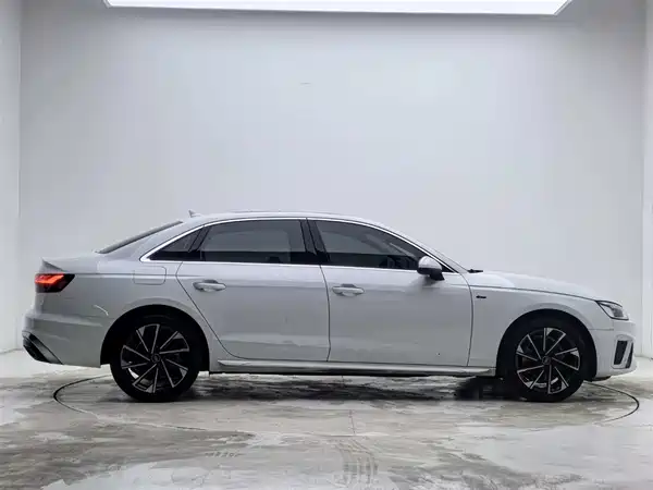 Audi A4L 2024