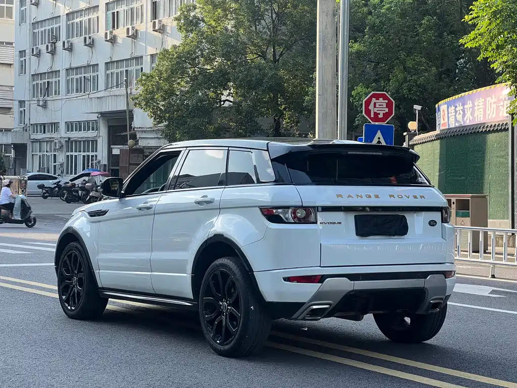 Land Rover Evoque 2012