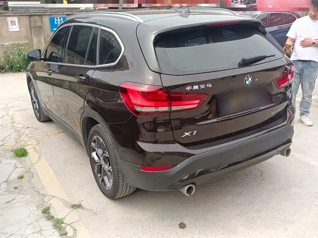BMW X1 2022 — фото 5