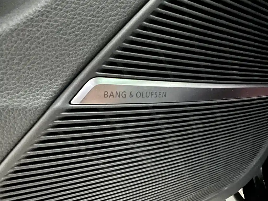 Audi Q7 2023 — фото 12