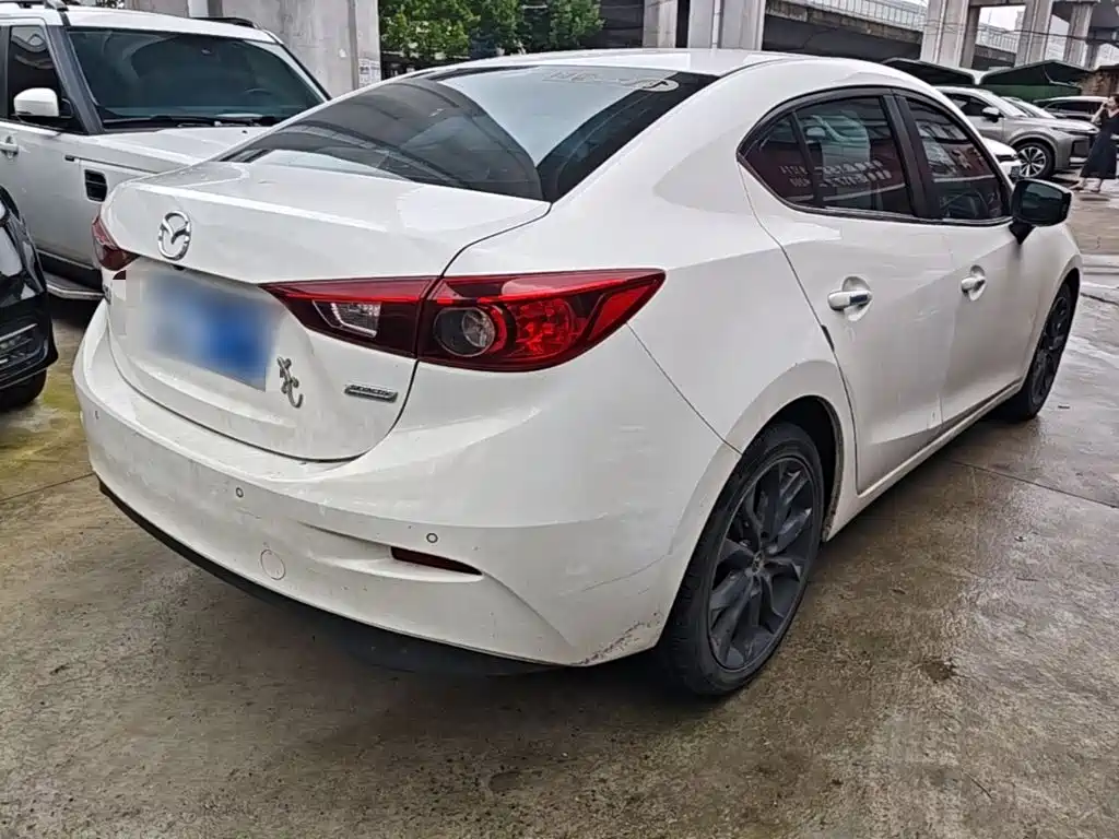 Mazda 3 Angkesela 2014