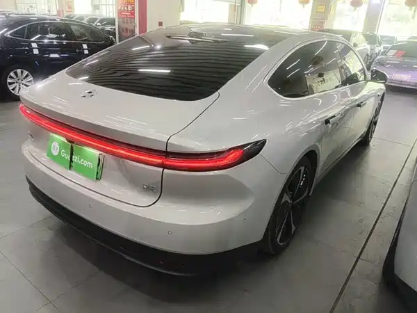 NIO ET7 2024
