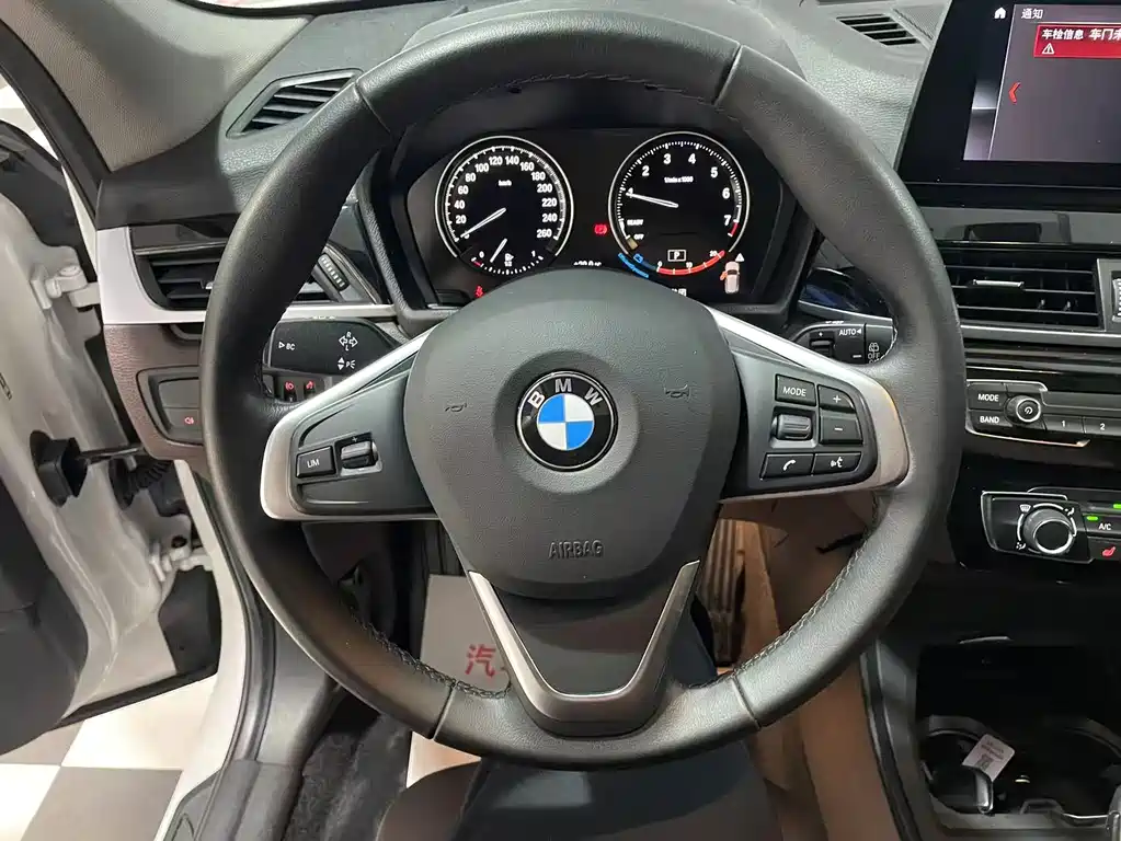 BMW X1 2023 — фото 15