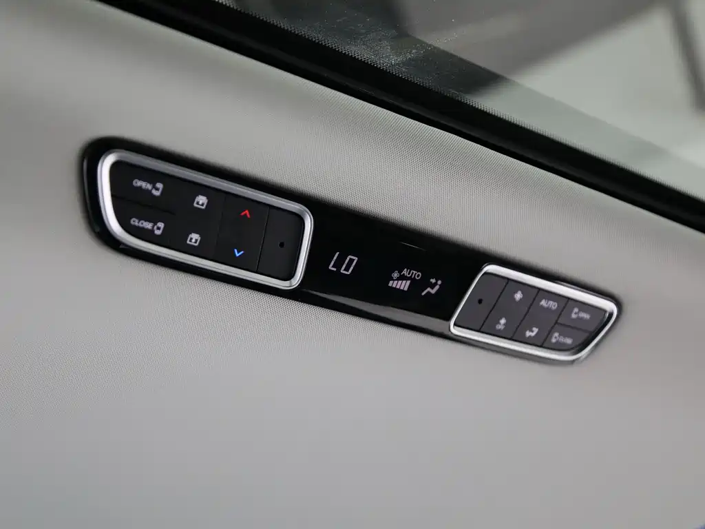 GAC Motor Trumpchi M8 2025 — фото 13