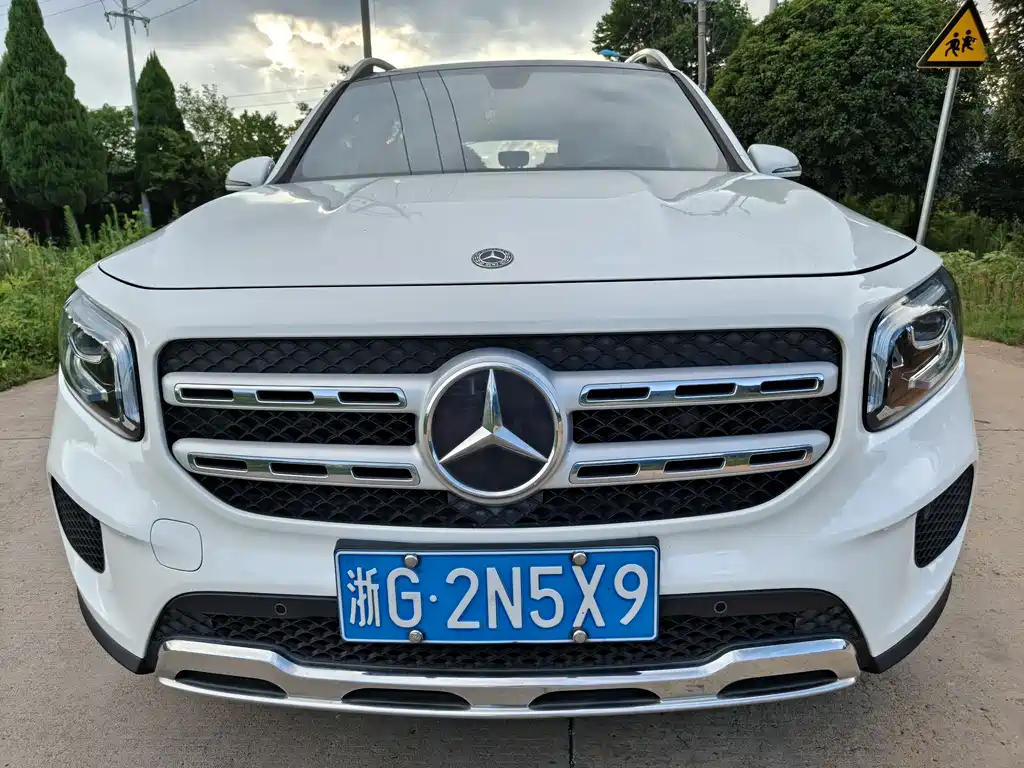 Mercedes-Benz GLB 2020 — фото 1