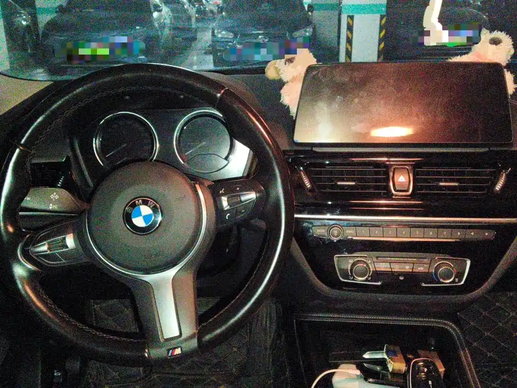 BMW 1 Series 2023 — фото 13