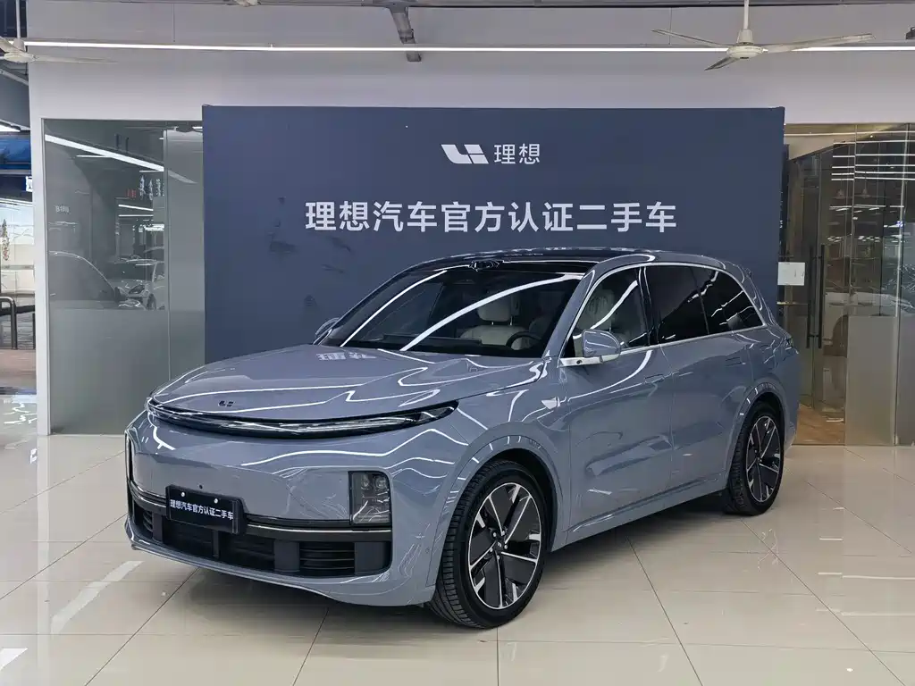 Li Auto Li L8 2025