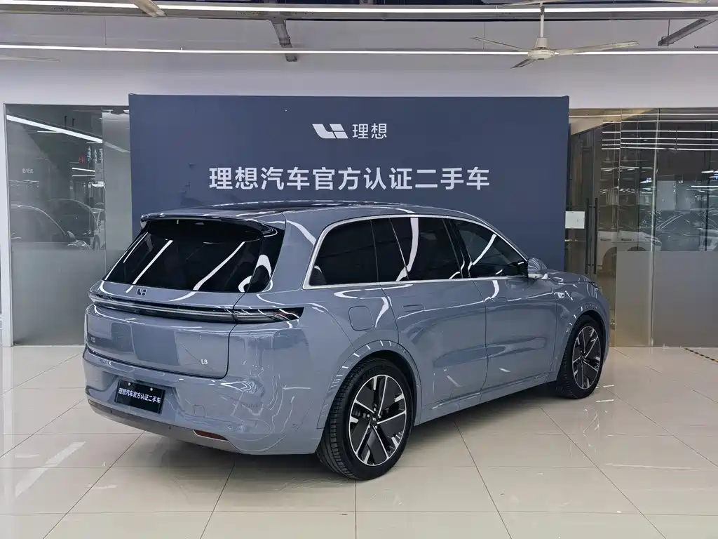 Li Auto Li L8 2025