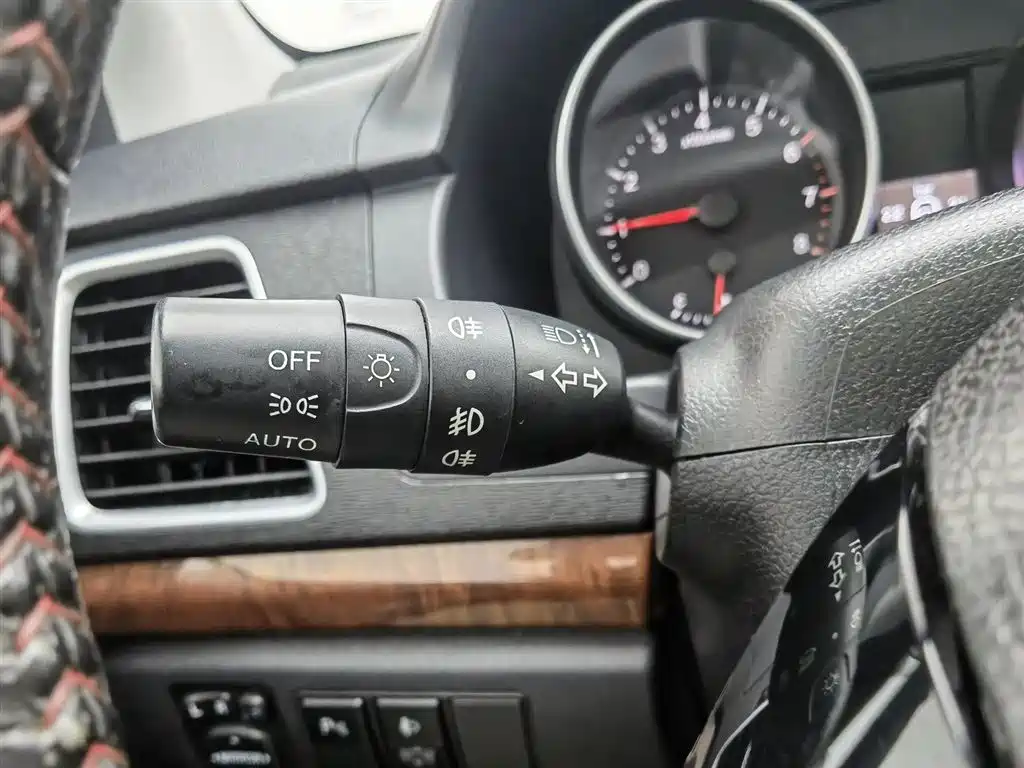 Haval H6 2015 — фото 21