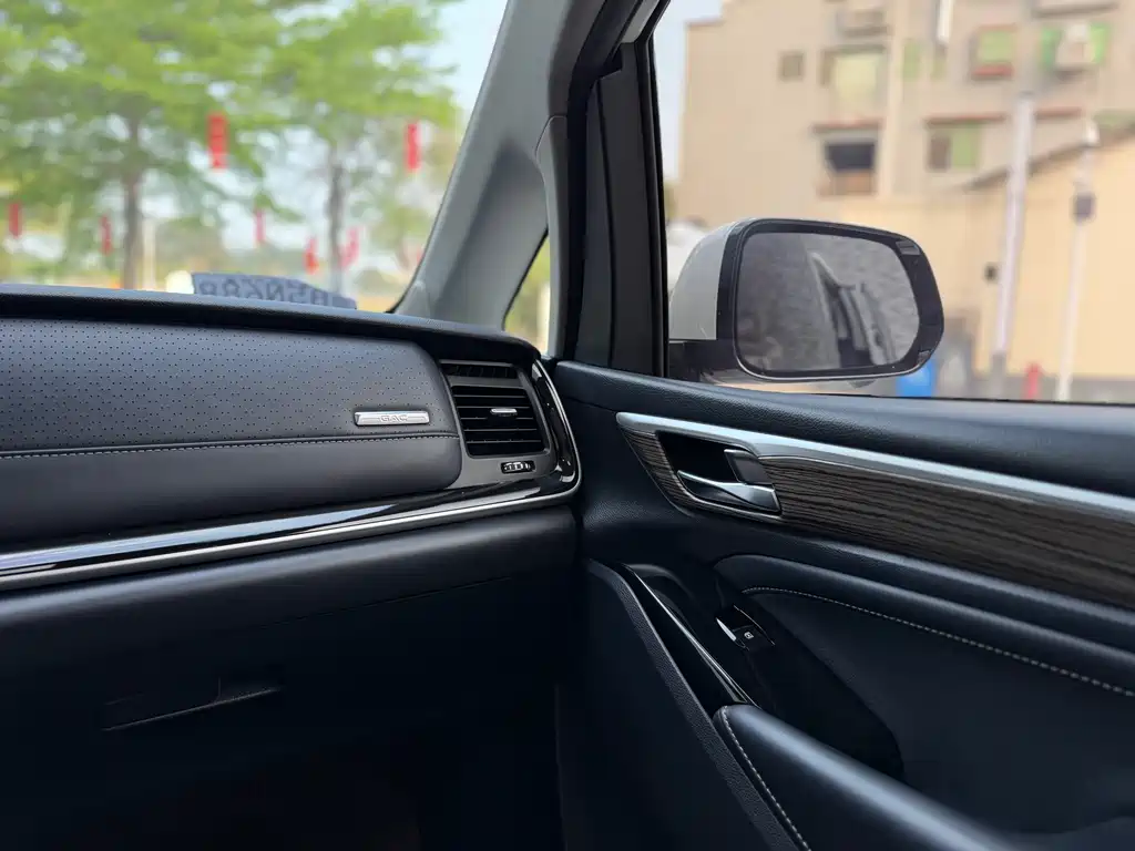 GAC Motor Trumpchi M8 2022 — фото 13