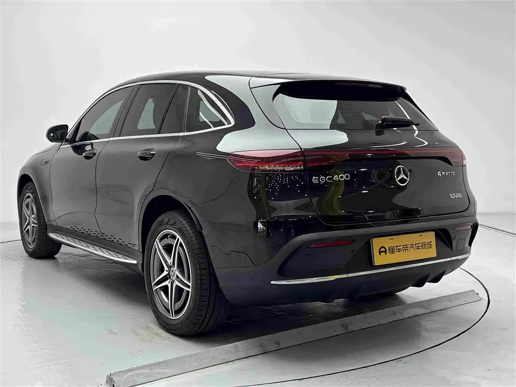 Mercedes-Benz EQC 2022 — фото 4