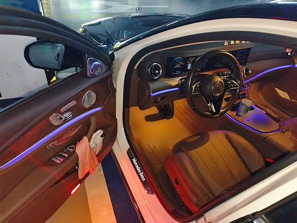Mercedes-Benz E-Class 2021 — фото 13