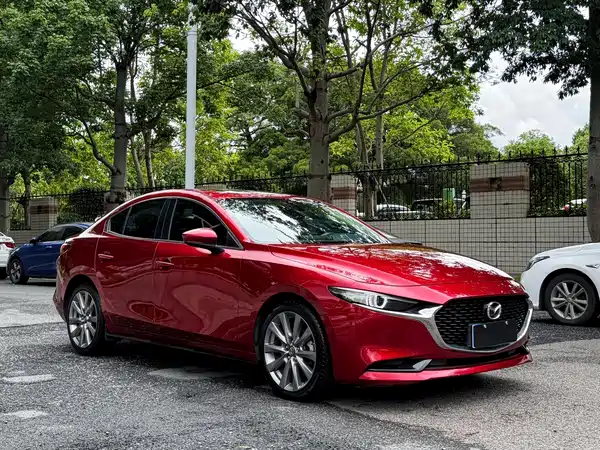 Mazda 3 Axela 2021