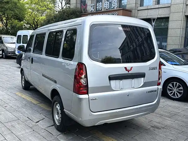 Wuling Rongguang 2017