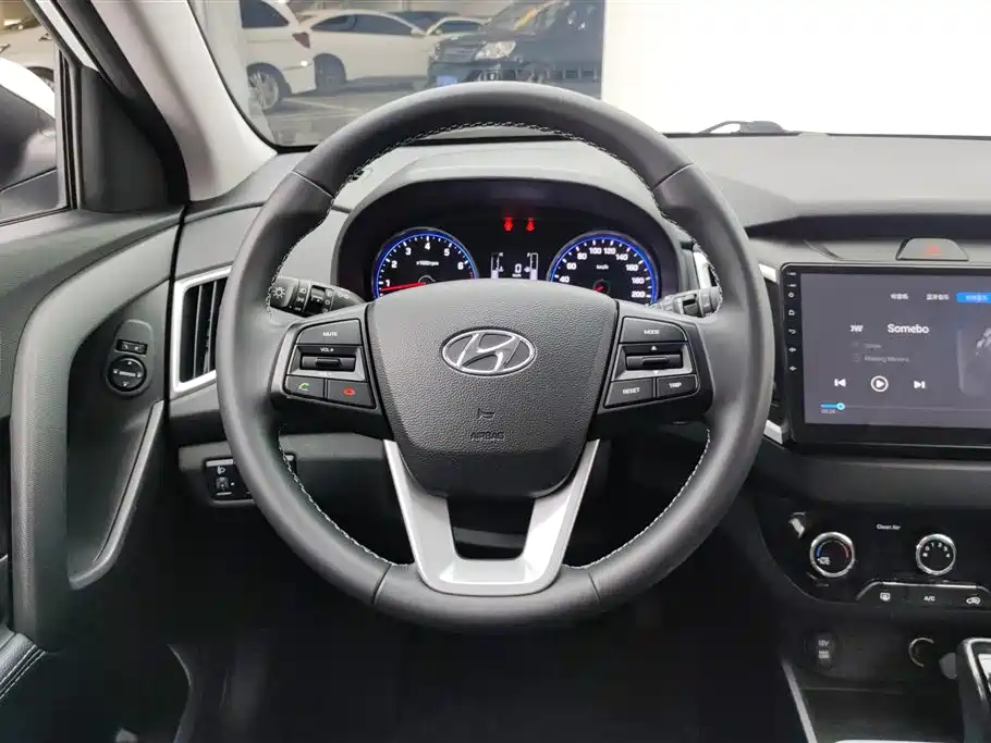 Hyundai ix25 2018 — фото 15
