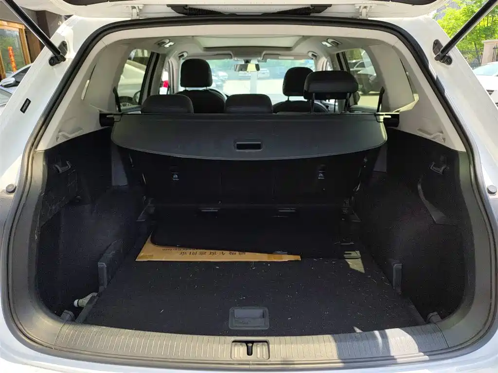 Volkswagen Tiguan L 2019 — фото 19