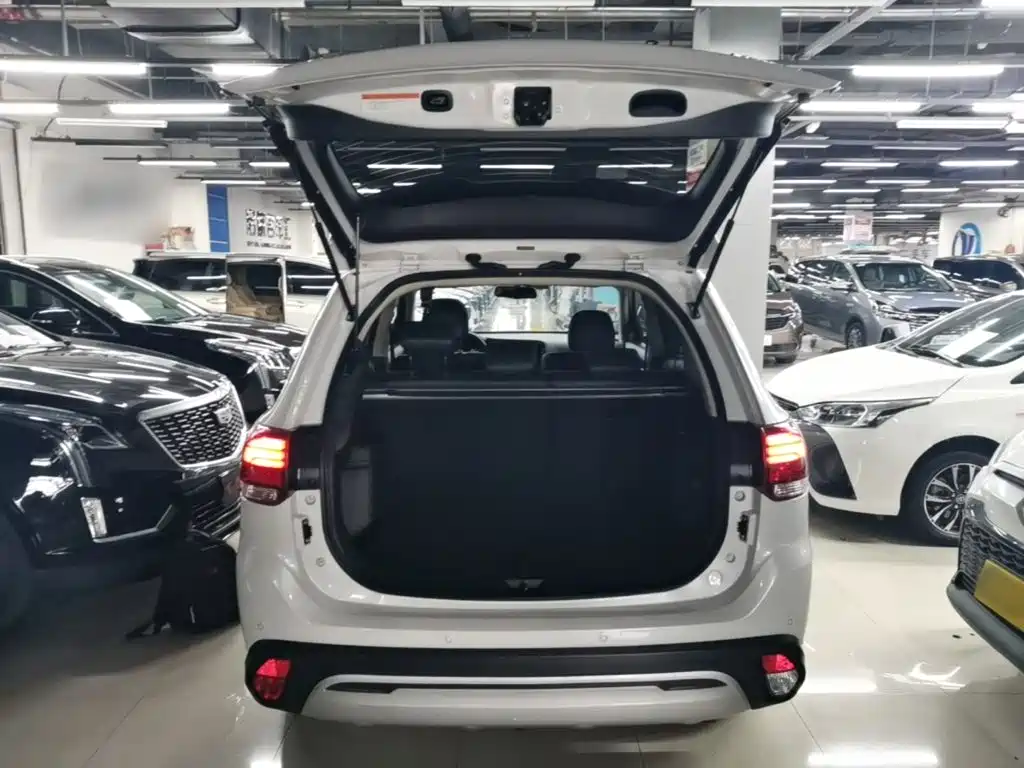 Mitsubishi Outlander 2019 — фото 19