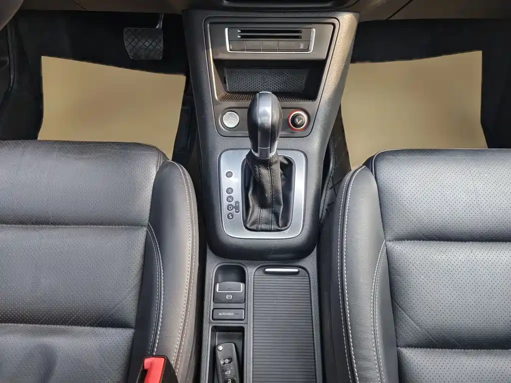 Volkswagen Tiguan 2016 — фото 13