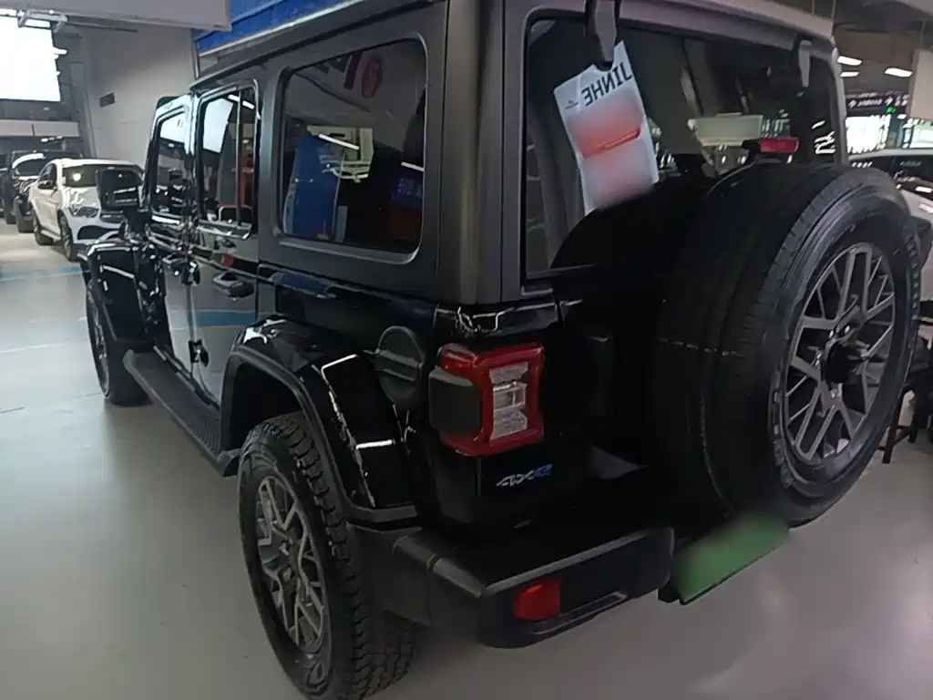 Jeep Wrangler PHEV 2021 — фото 23