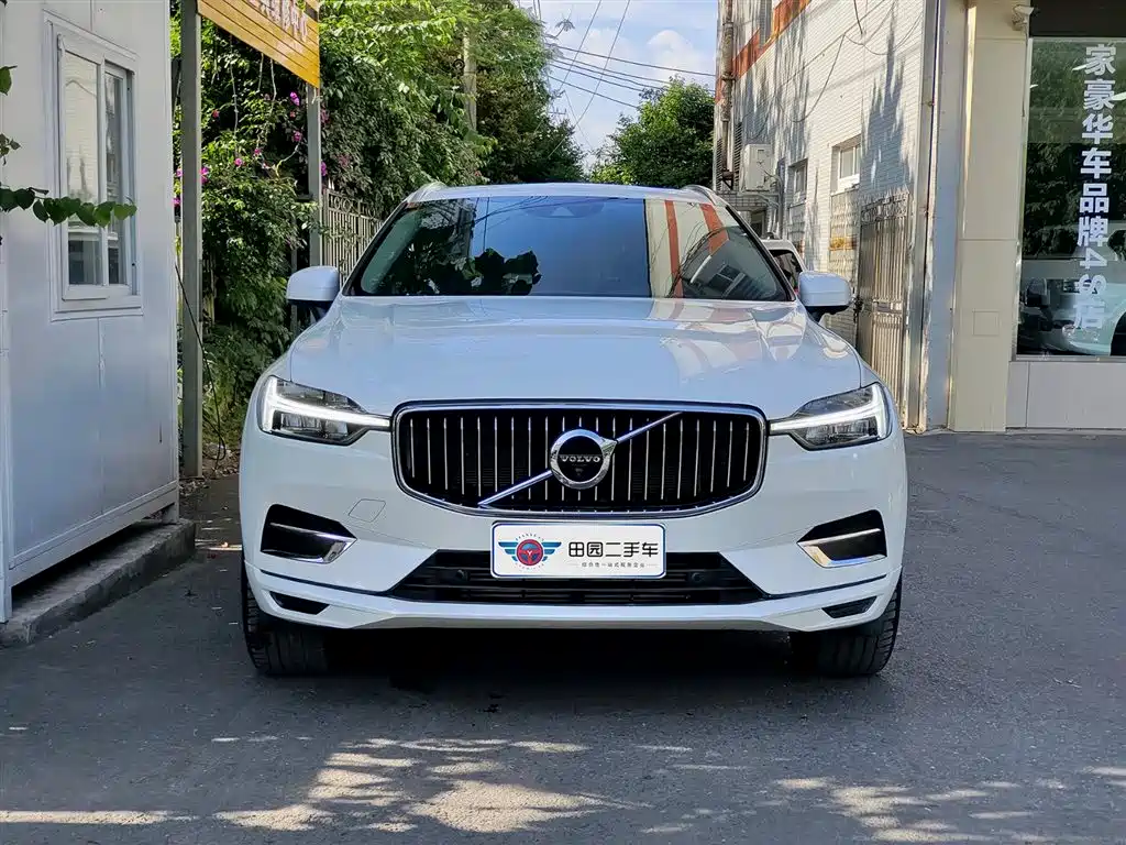 Volvo XC60 2021 — фото 2