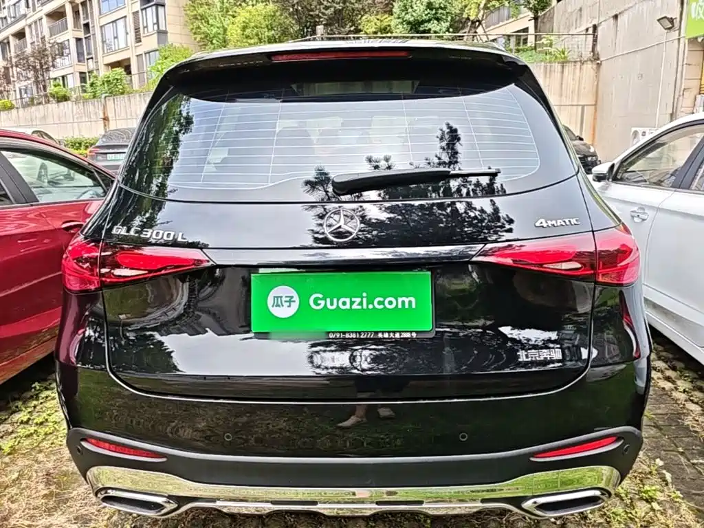 Mercedes-Benz GLC 2025