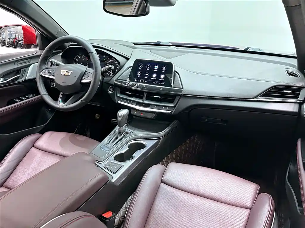Cadillac CT4 2021 — фото 12