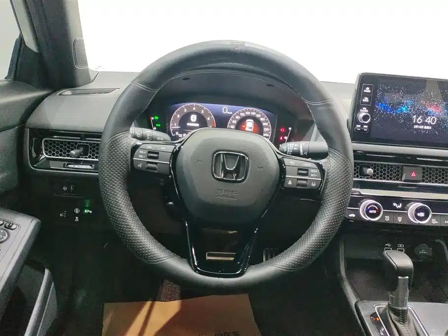 Honda Civic 2023 — фото 15