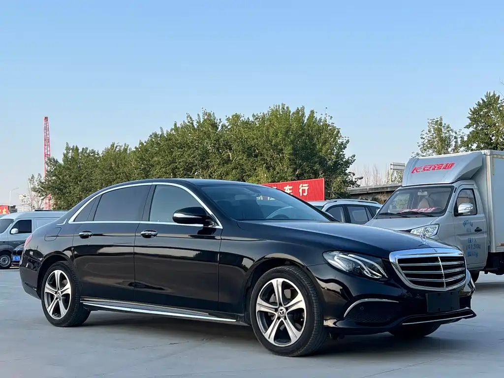 Mercedes-Benz E-Class 2018 — фото 3
