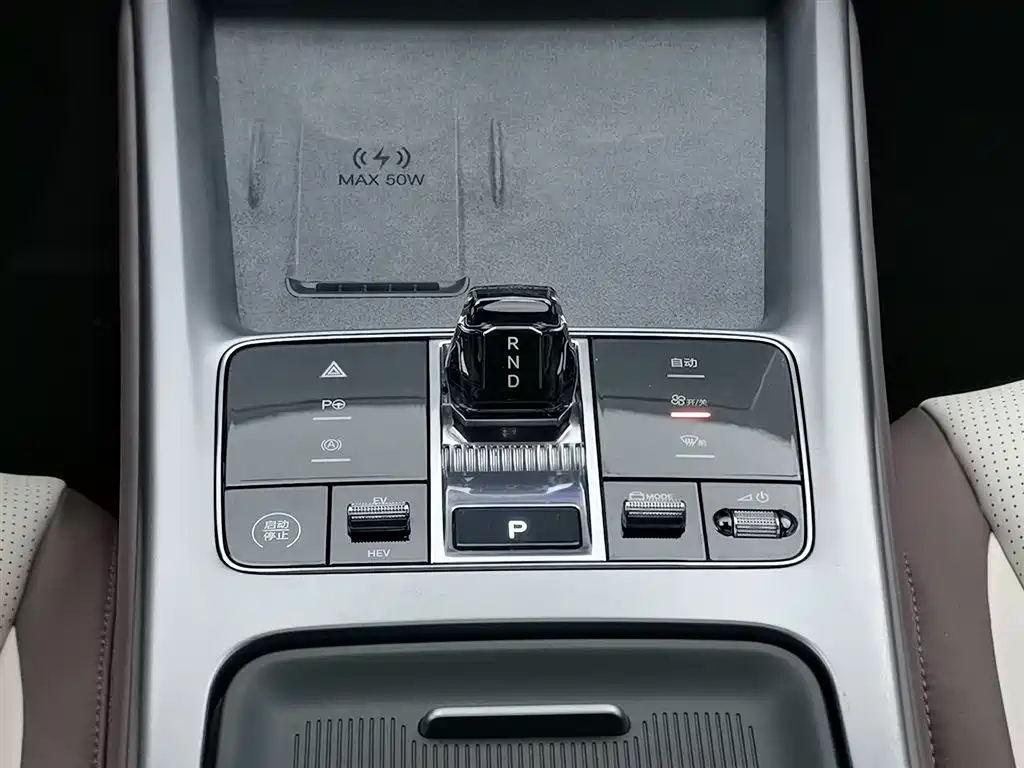 BYD Seal 07 DM-i 2025 — фото 13
