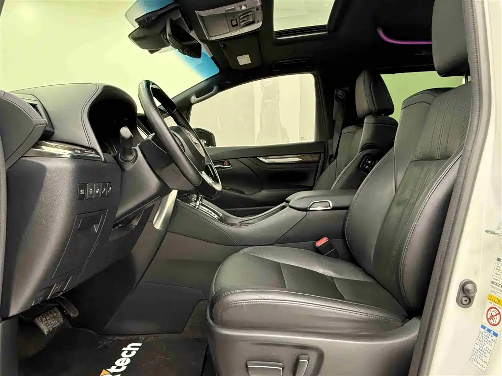 Toyota Alphard 2019 — фото 10