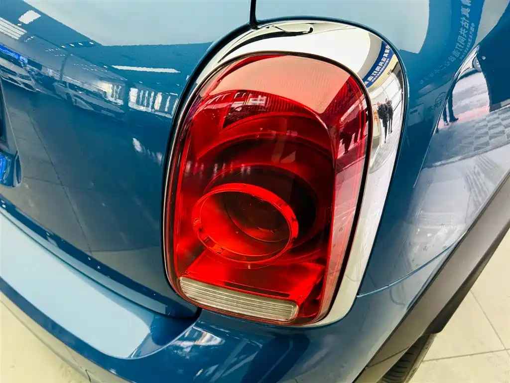 MINI Countryman 2019 — фото 11