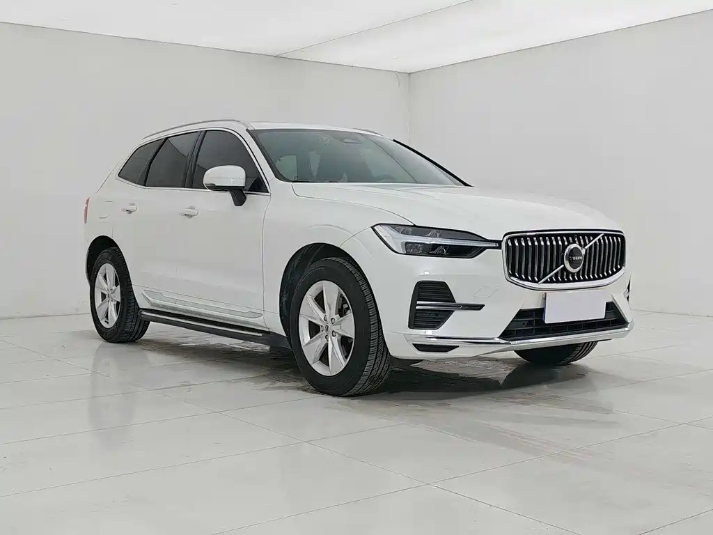 Volvo XC60 2021 — фото 6