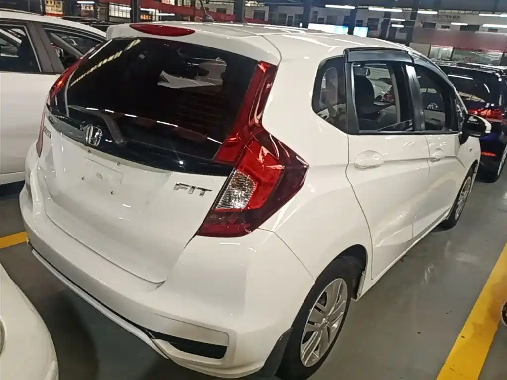 Honda Fit 2020 — фото 7