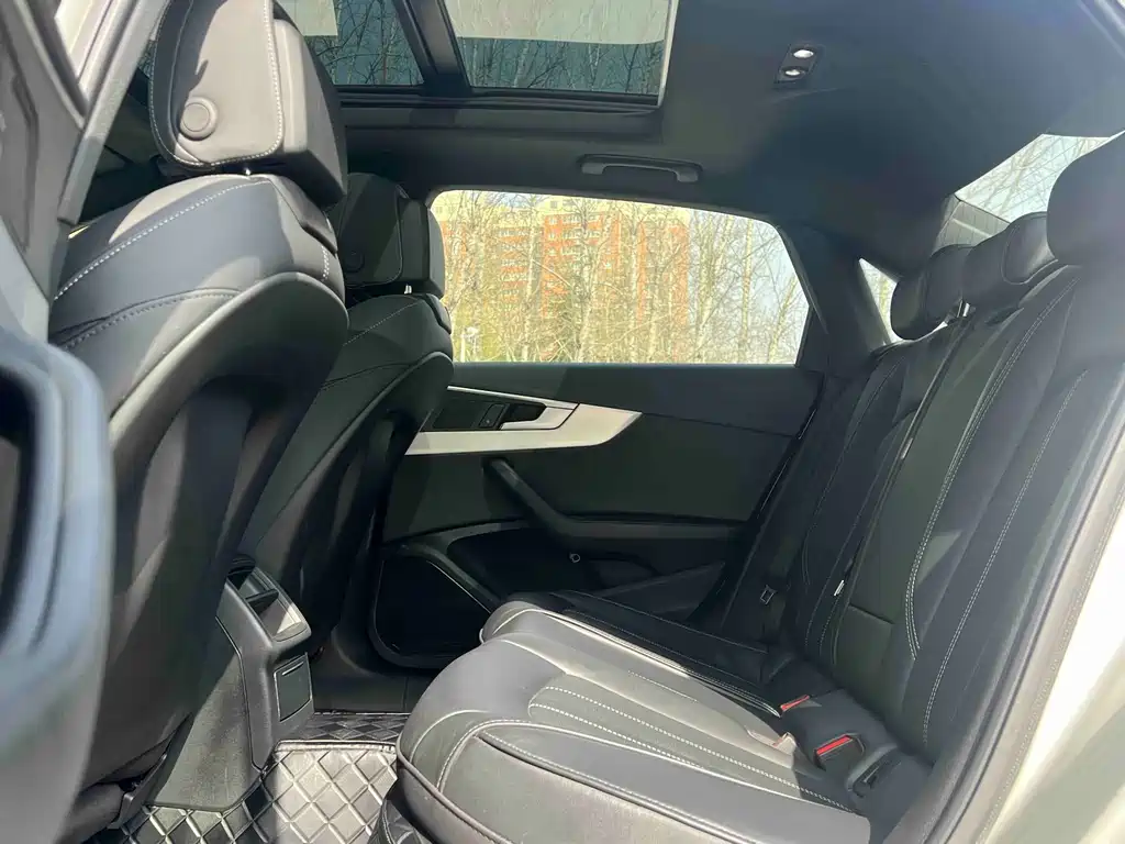 Audi A4L 2024