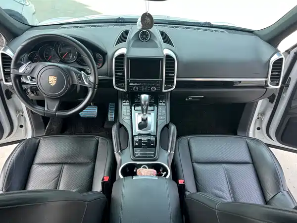 Porsche Cayenne 2014