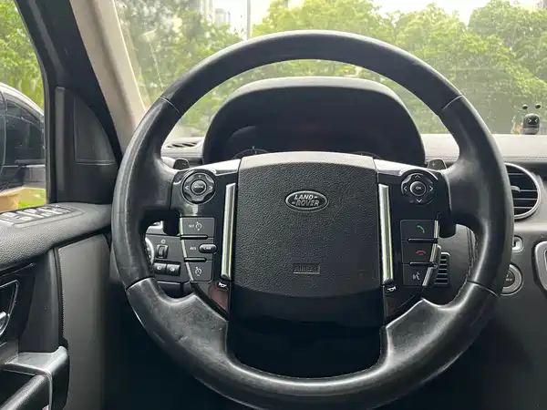 Land Rover Discovery 2015