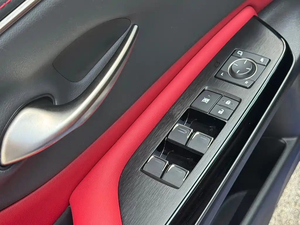Lexus ES 2021 — фото 17