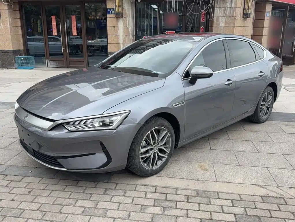 BYD Qin PLUS 2022 — фото 1