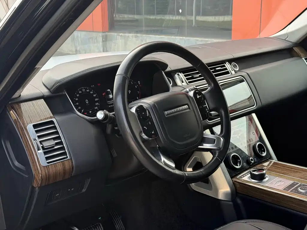 Land Rover Range Rover 2018 — фото 9