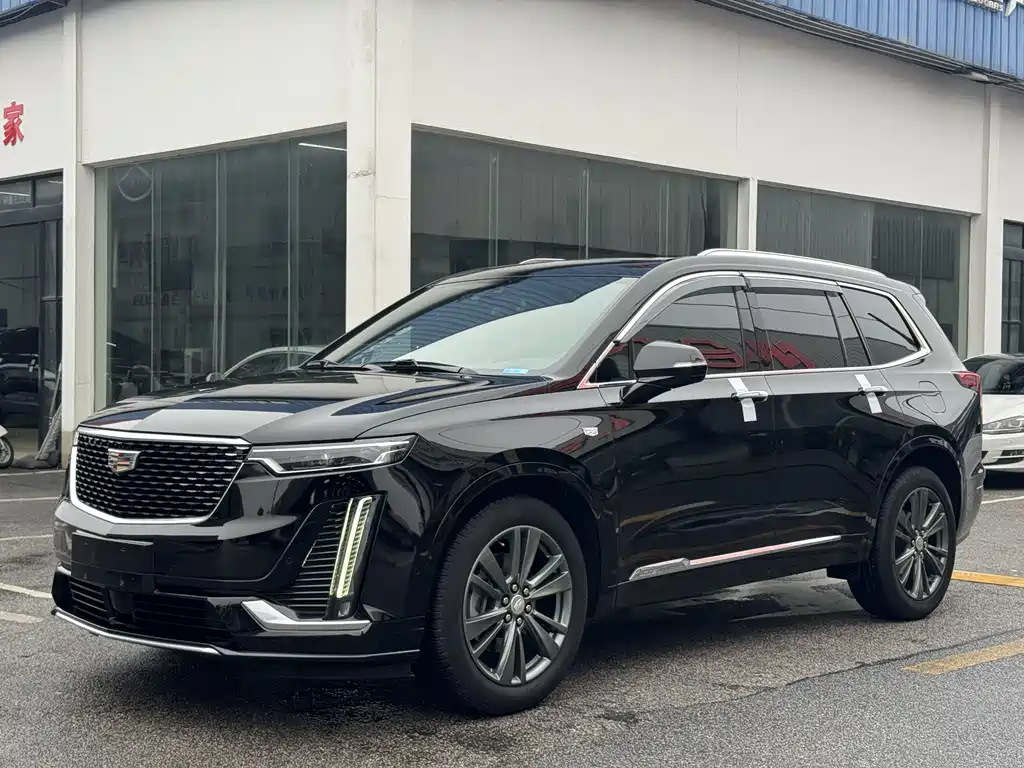 Cadillac XT6 2020 — фото 1