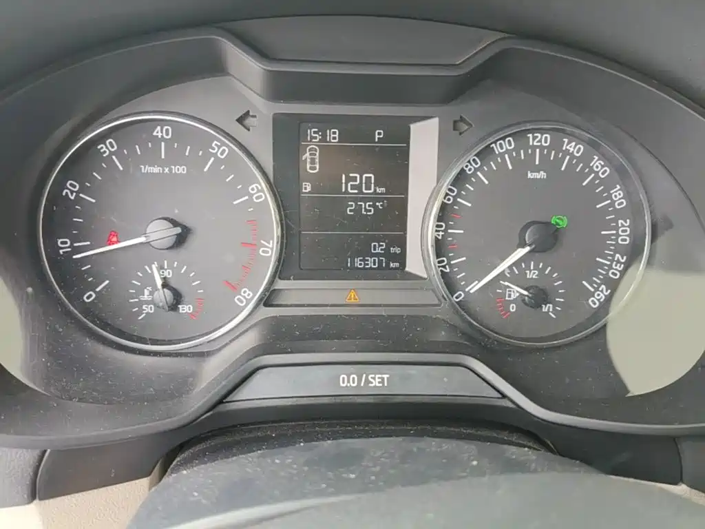 Skoda Octavia 2015 — фото 19