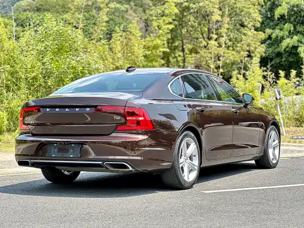 Volvo S90 2017