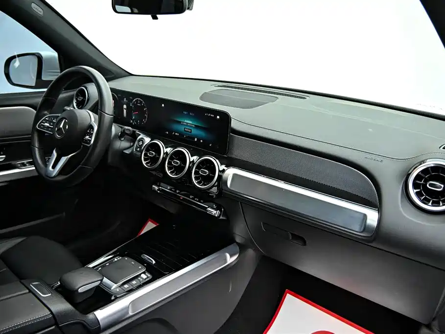 Mercedes-Benz GLB 2022 — фото 14