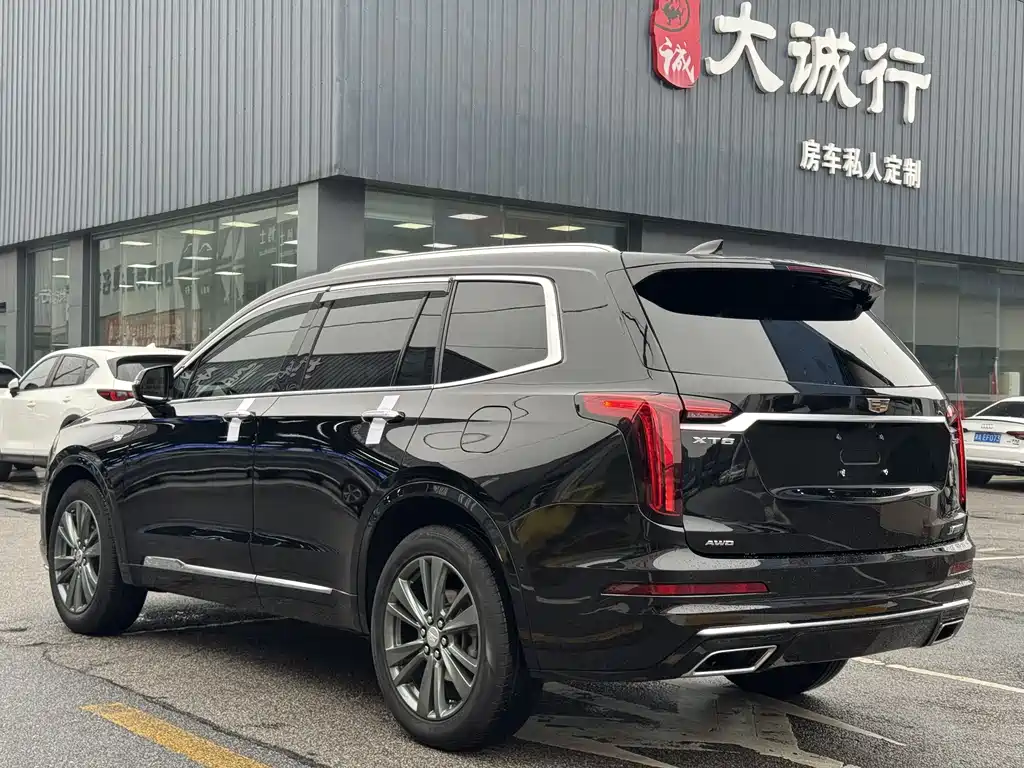 Cadillac XT6 2020 — фото 14