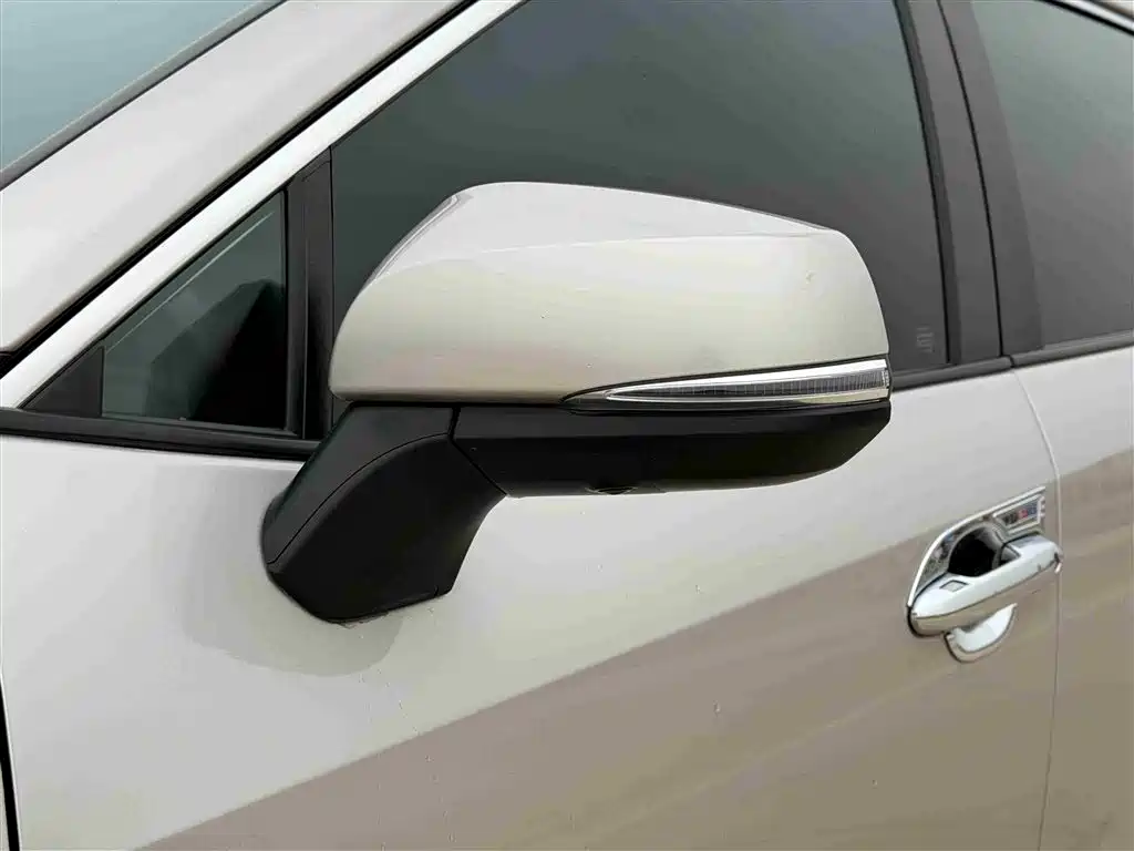 Toyota Wildlander 2022 — фото 15