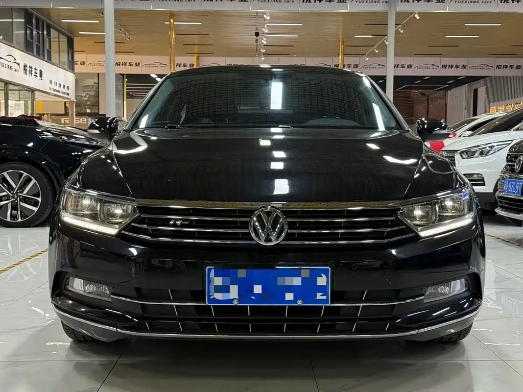 Volkswagen Magotan 2017 — фото 1