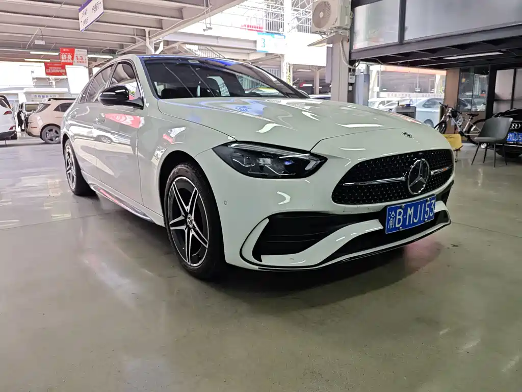 Mercedes-Benz C-Class 2023